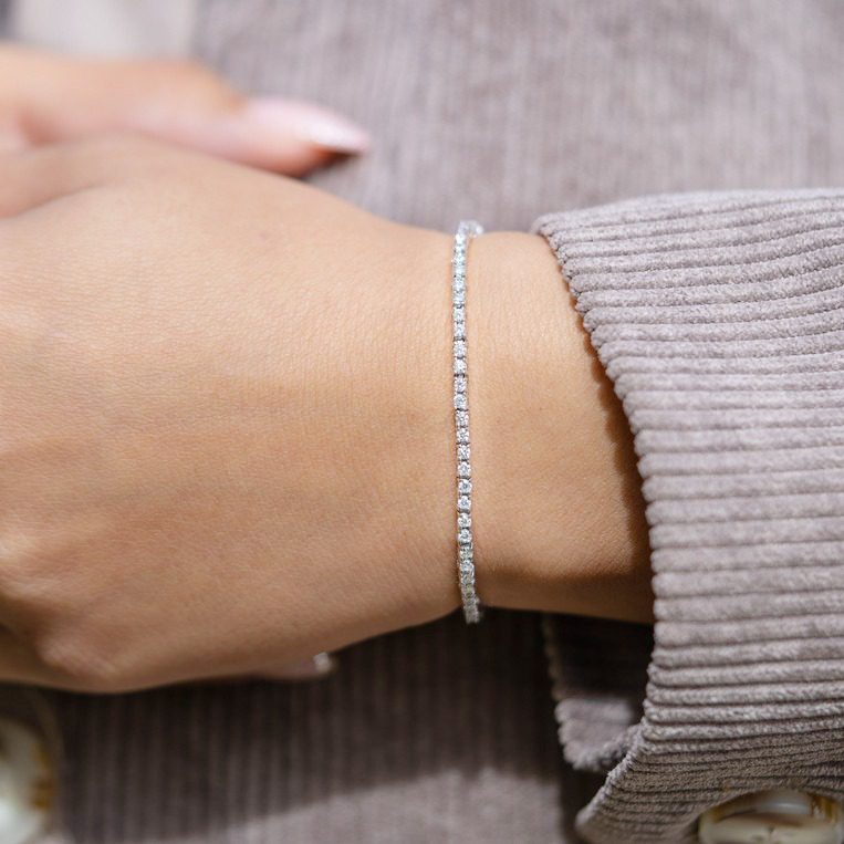 Diamond Tennis Bracelet: Round - Image 2